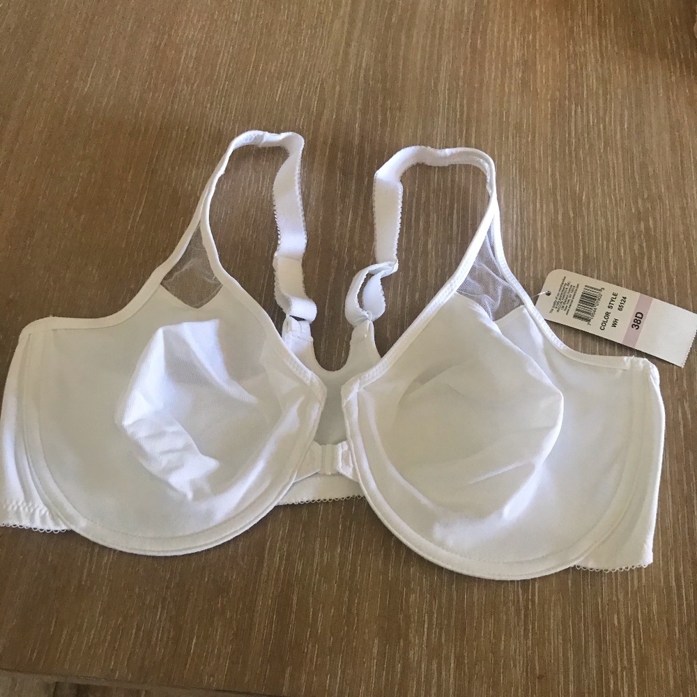 NWT Body by Wacoal Racerback Underwire Bra